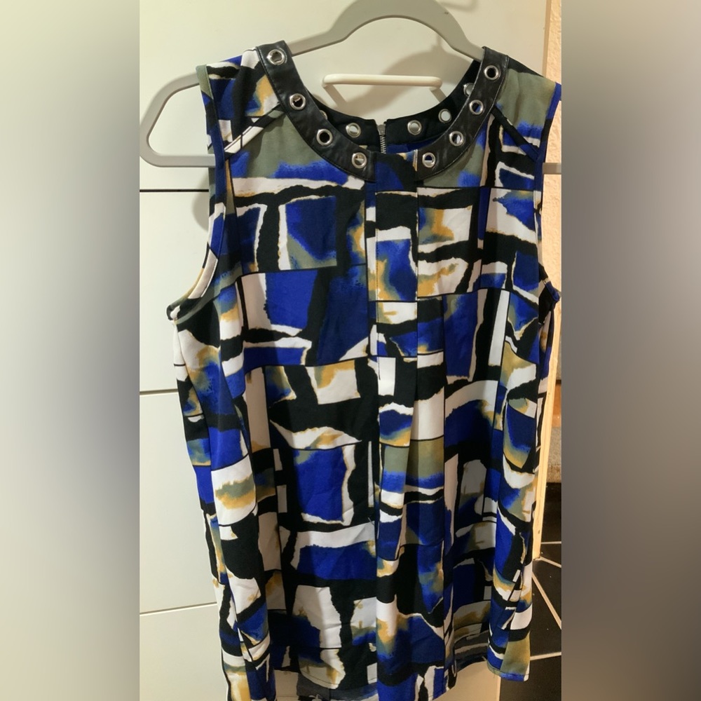 Woman’s Blouse